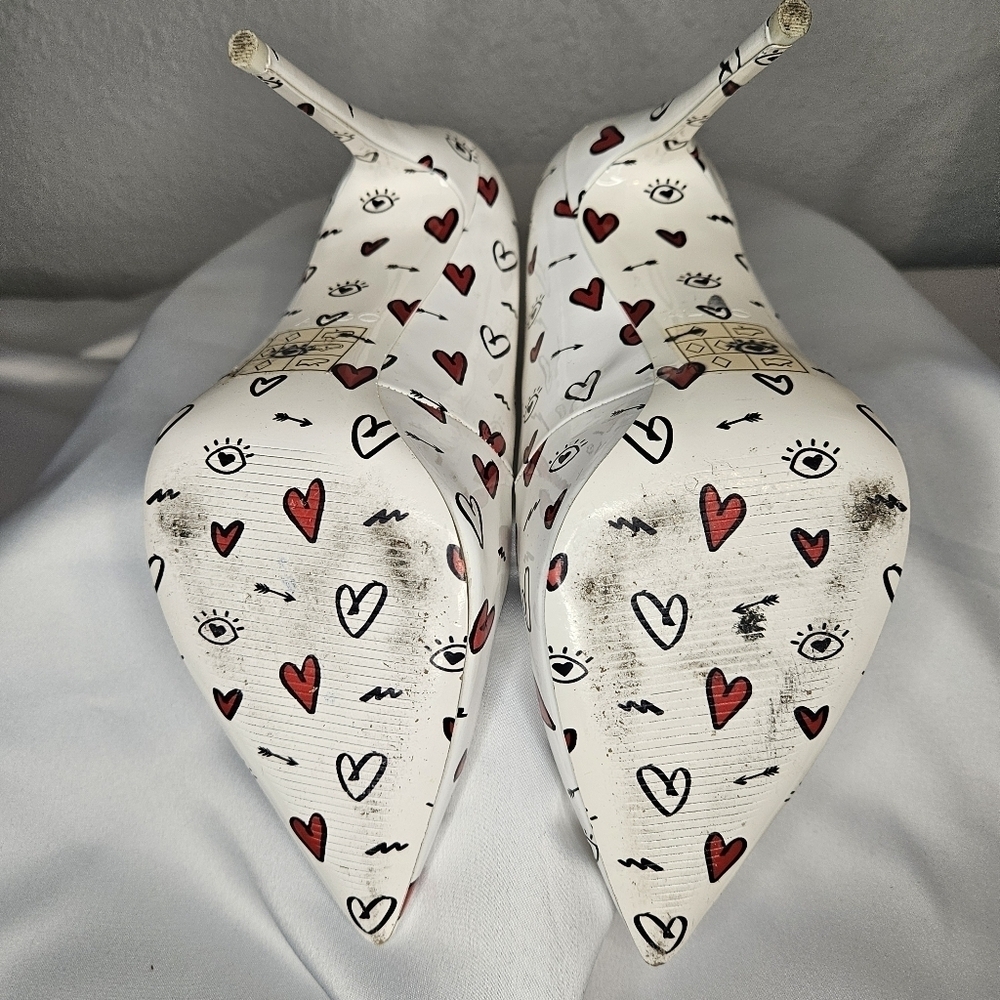 Special Limited Edition White, Black and Red Aldo Heart Pumps! - Picture 6 of 9